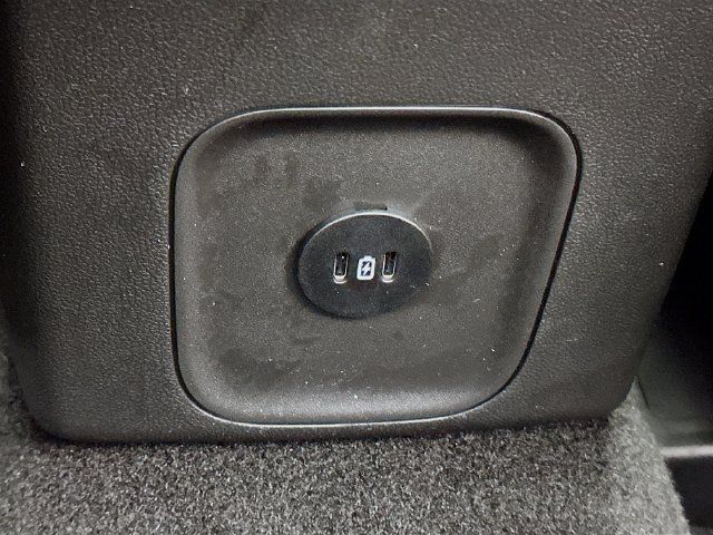Used 2025 Ford Escape SE w/ PHEV Premium Package FWD image 12