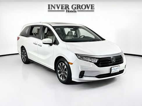 Used 2024 Honda Odyssey EX-L image 3