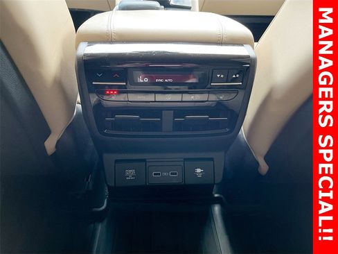 Used 2023 Acura MDX SH-AWD w/ Advance Package image 28