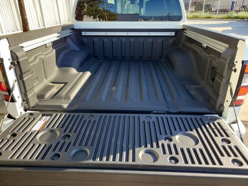New 2026 Nissan Frontier SV w/ SV Convenience Package AWD/4WD image 13