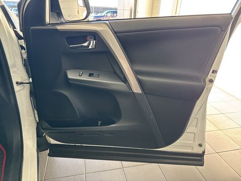 Used 2016 Toyota RAV4 XLE image 55