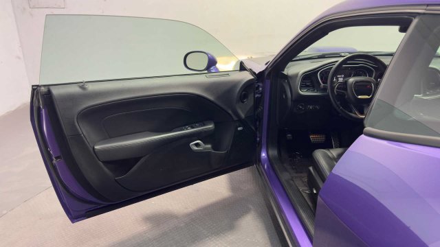 Used 2016 Dodge Challenger R/T Plus RWD image 10