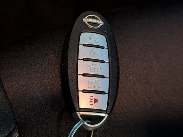 Used 2024 Nissan Altima 2.5 SV FWD image 30