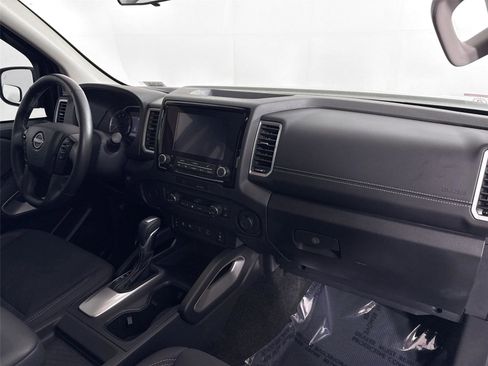 Used 2023 Nissan Frontier SV w/ SV Convenience Package image 41