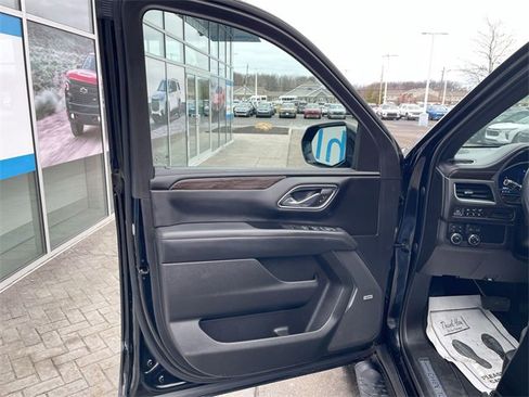 Certified 2023 Chevrolet Tahoe Z71 w/ Luxury Package image 22