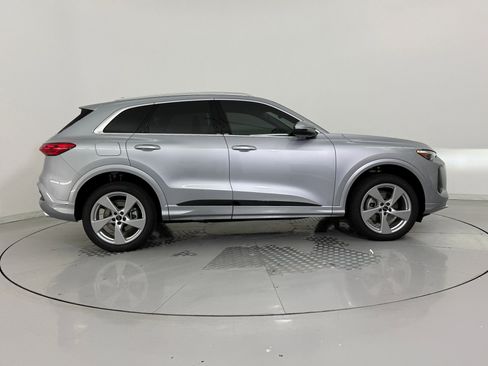 New 2025 Audi Q5 Premium Plus image 8