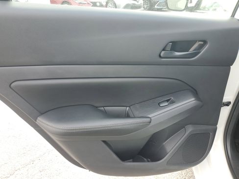 Used 2025 Nissan Altima 2.5 SV image 13