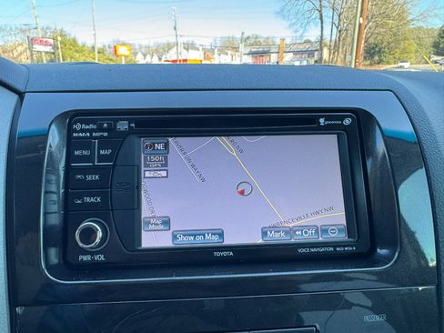 Used 2013 Toyota Tundra 4x4 CrewMax image 21