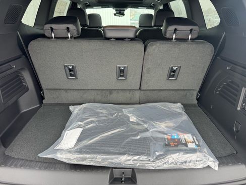 New 2026 GMC Acadia Denali Ultimate image 8