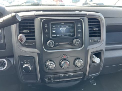 Used 2018 RAM 2500 Tradesman w/ Chrome Appearance Group image 11