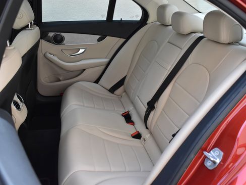 Used 2017 Mercedes-Benz C 300 4MATIC Sedan image 26