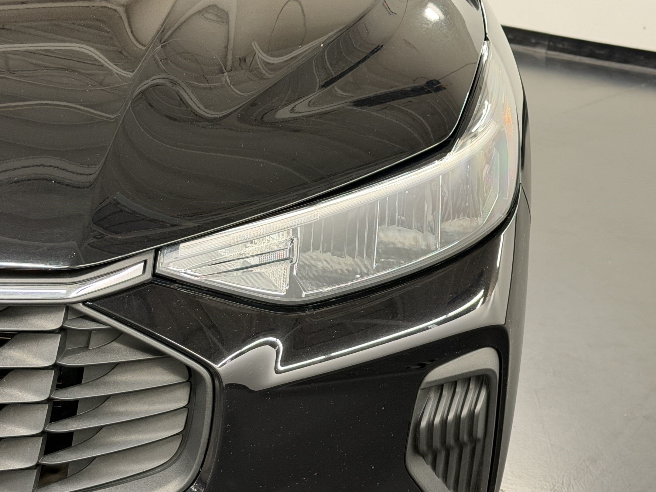 Used 2024 Ford Escape Active FWD image 11
