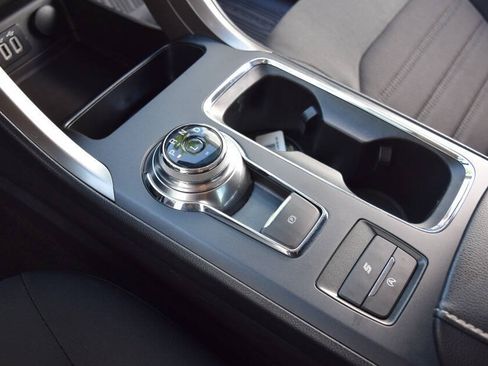 Used 2020 Ford Fusion SE FWD image 58