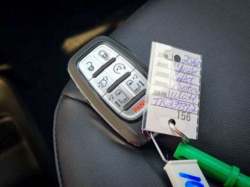 New 2026 Chrysler Pacifica Select image 37