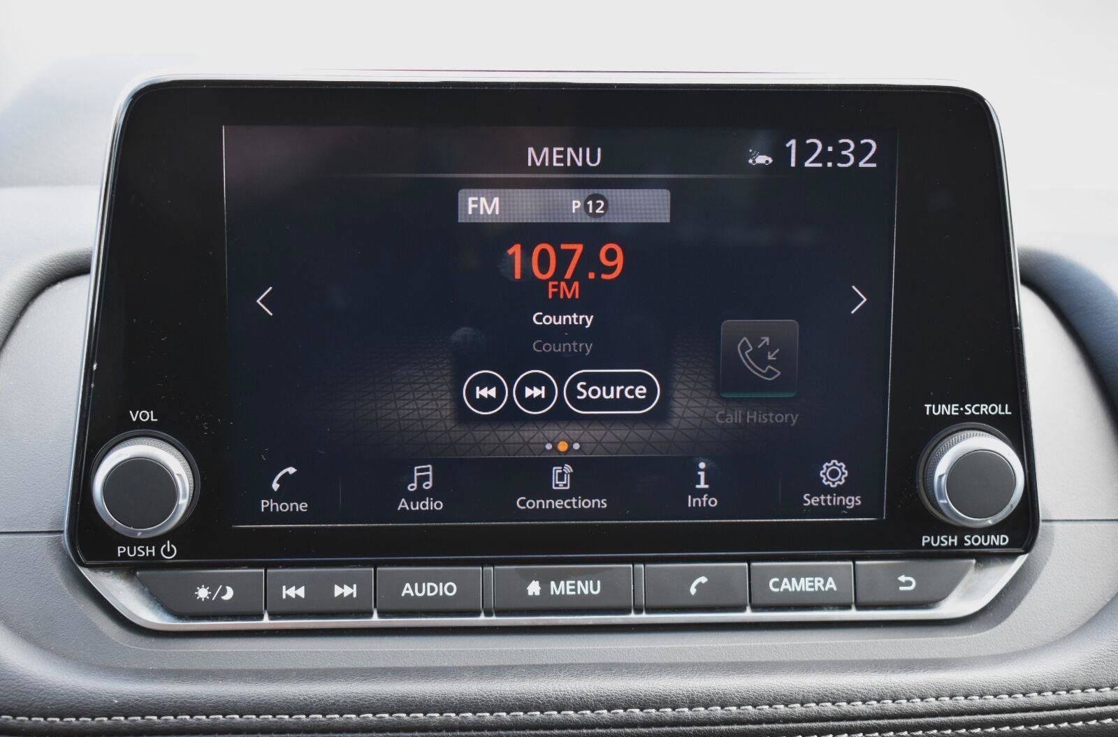 Used 2024 Nissan Rogue SV AWD/4WD image 21