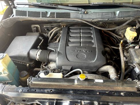 Used 2013 Toyota Tundra Platinum image 25