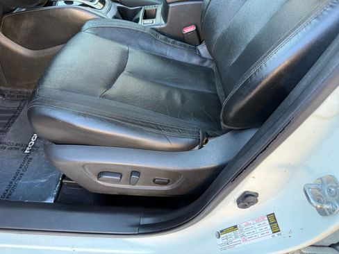 Used 2017 Nissan Rogue SL w/ SL Premium Package image 11