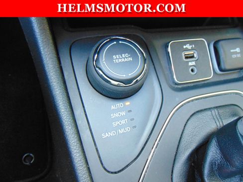 Certified 2022 Jeep Cherokee Latitude Lux image 18