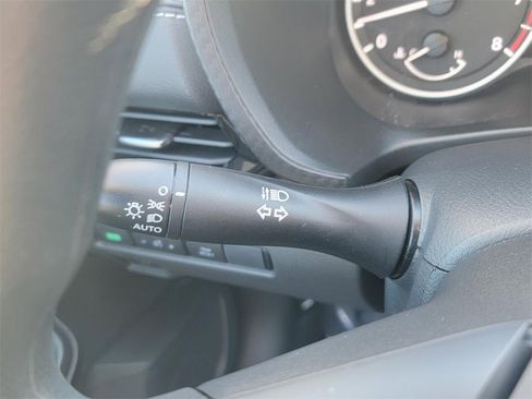 Certified 2023 Nissan Sentra SV image 17