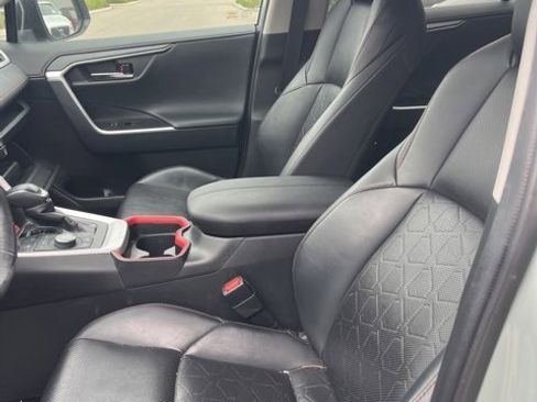 Used 2021 Toyota RAV4 TRD Off-Road image 12