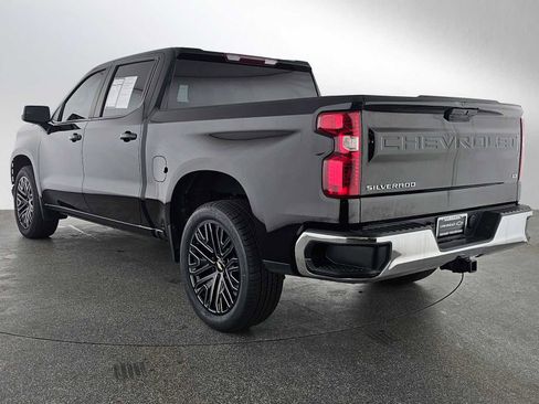 Used 2022 Chevrolet Silverado 1500 LT image 5