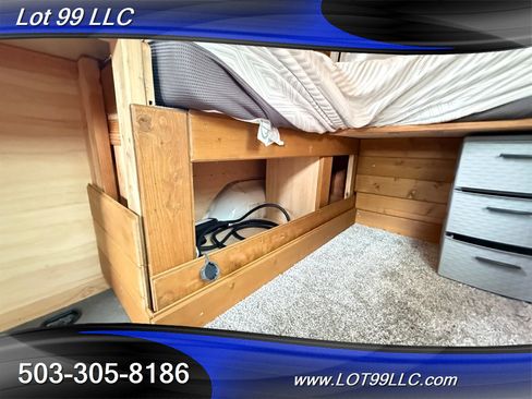 Used 2019 Mercedes-Benz Sprinter 144 w/ Premium Plus Package image 40