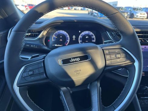 New 2025 Jeep Grand Cherokee L Limited w/ Black Appearance Package image 12