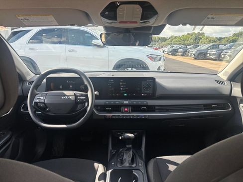 Used 2026 Kia K4 FWD image 31