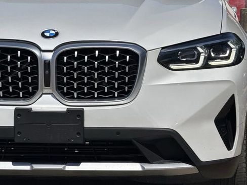 Used 2023 BMW X4 xDrive30i w/ Premium Package AWD/4WD image 9