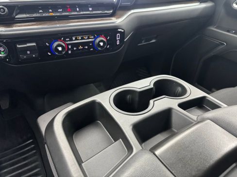 Used 2025 Chevrolet Silverado 1500 LT image 28