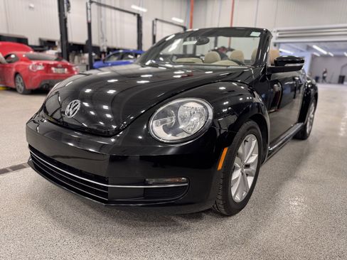 Used 2014 Volkswagen Beetle TDI image 31
