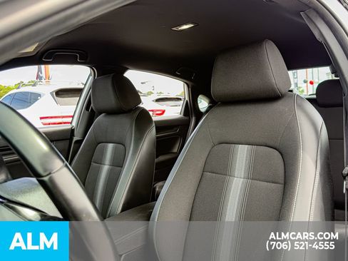 Used 2023 Honda Civic Sport image 10