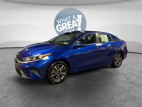 Certified 2024 Kia Forte LXS w/ LXS Technology Package image 8