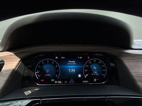 Used 2024 Volkswagen Atlas SEL Premium R-Line image 15