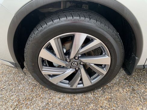 Used 2021 Nissan Murano SL w/ SL Moonroof Package FWD image 9
