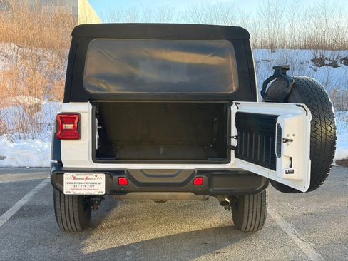Used 2021 Jeep Wrangler Unlimited Sport image 36
