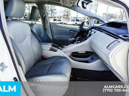 Used 2013 Toyota Prius One image 24