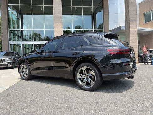 Used 2024 Genesis Electrified GV70 AWD/4WD image 4