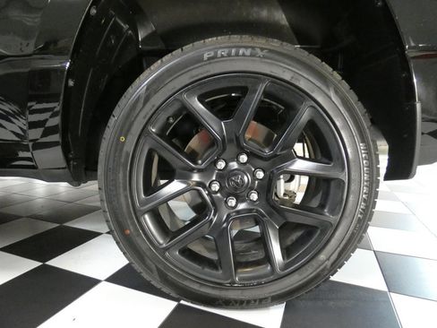 Used 2023 RAM 1500 Laramie AWD/4WD image 8