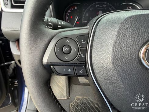 Used 2022 Toyota RAV4 Limited FWD image 16