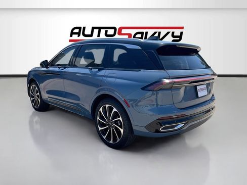 Used 2025 Lincoln Nautilus Black Label AWD/4WD image 5