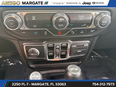 Used 2021 Jeep Wrangler Unlimited Sahara w/ Safety Group AWD/4WD image 27