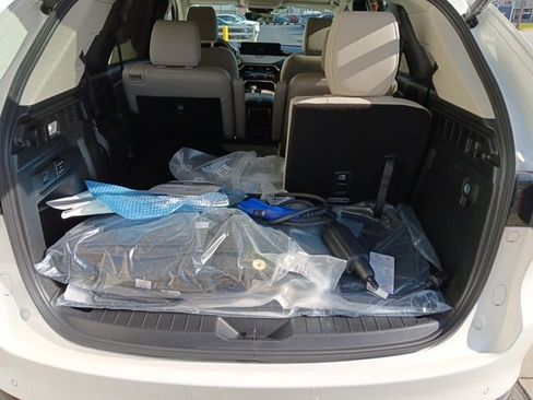 New 2025 MAZDA CX-90 Plug-In Hybrid w/Premium Sport image 9