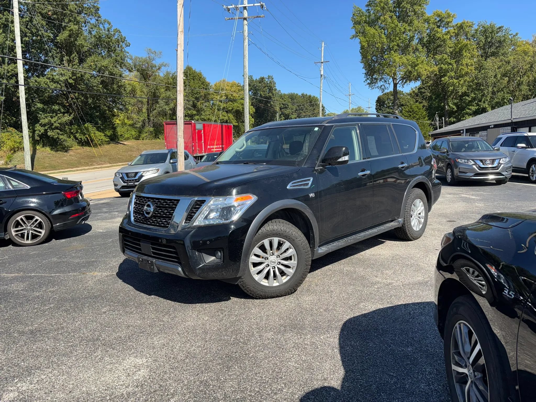 Used 2019 Nissan Armada SV w/ Driver Package AWD/4WD image 2