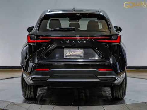 Used 2024 Lexus NX 250 FWD image 11