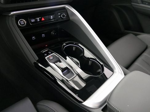 New 2025 Audi Q5 Premium Plus image 21