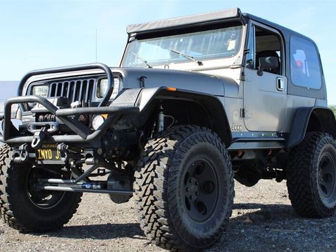 Used 1988 Jeep Wrangler Sahara AWD/4WD image 3