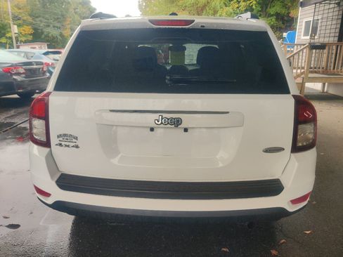 Used 2016 Jeep Compass Latitude image 5