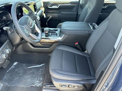 New 2026 GMC Sierra 1500 Elevation image 19