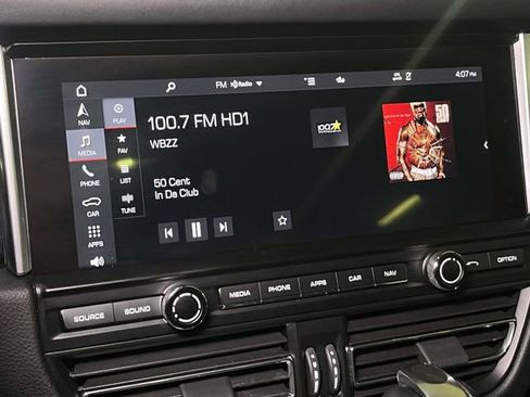 Used 2021 Porsche Macan AWD/4WD image 27
